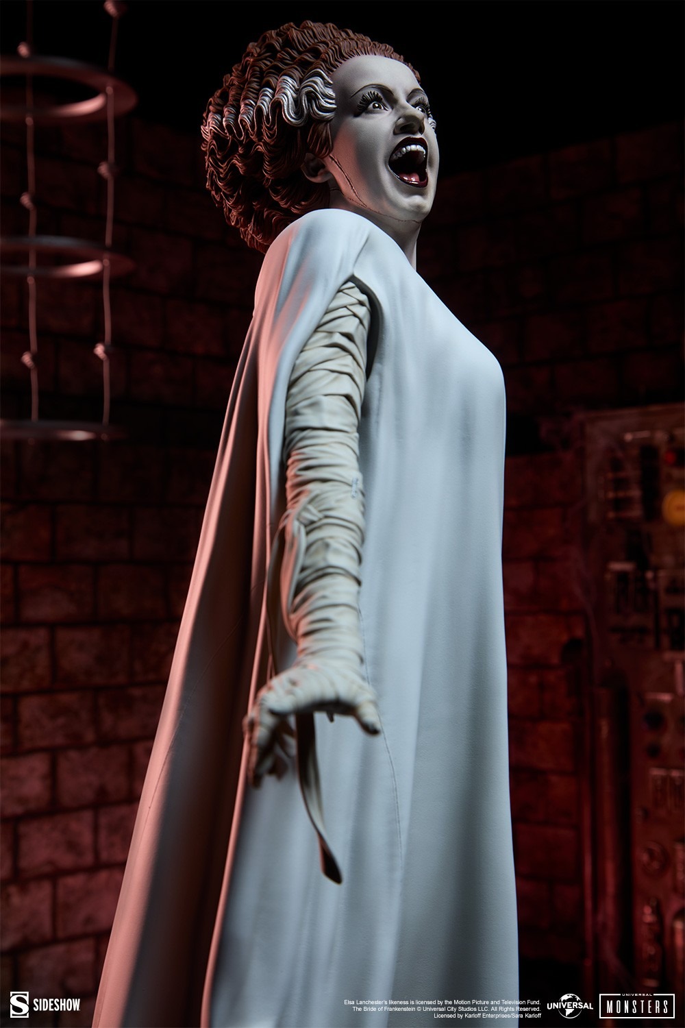 Pre-Order Sideshow Bride of Frankenstein Premium Format Figure